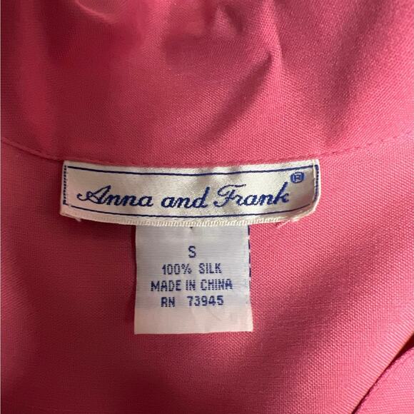 Vintage Anna & Frank Pink Silk Blouse Small Short Sleeve Pocket Button Front Top - Picture 3 of 4